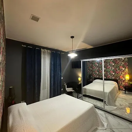 Linda's Oda ve Kahvaltı 3*