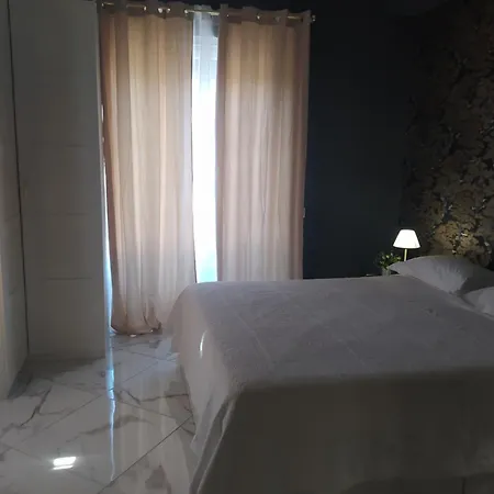Linda's Roma